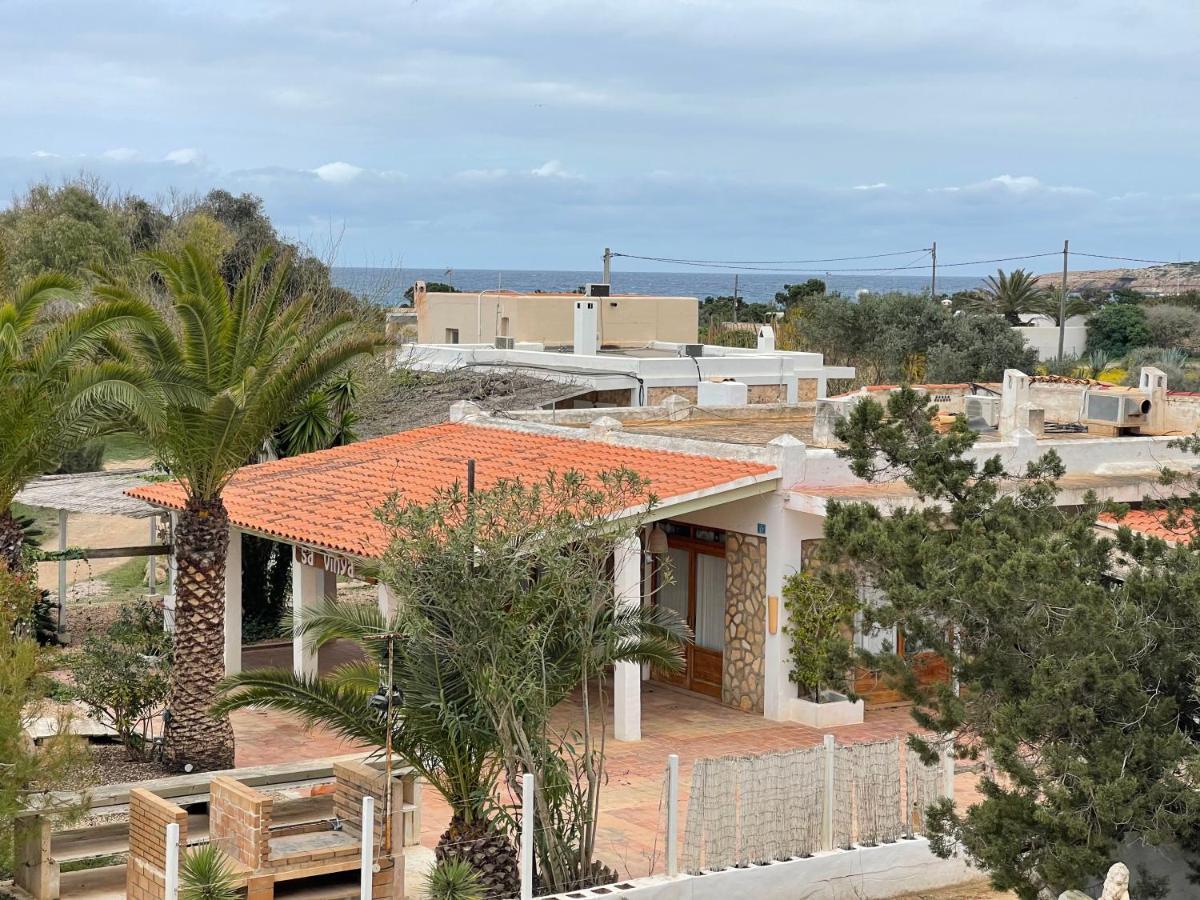Bella Lilia Apartment Es Pujols Exterior photo